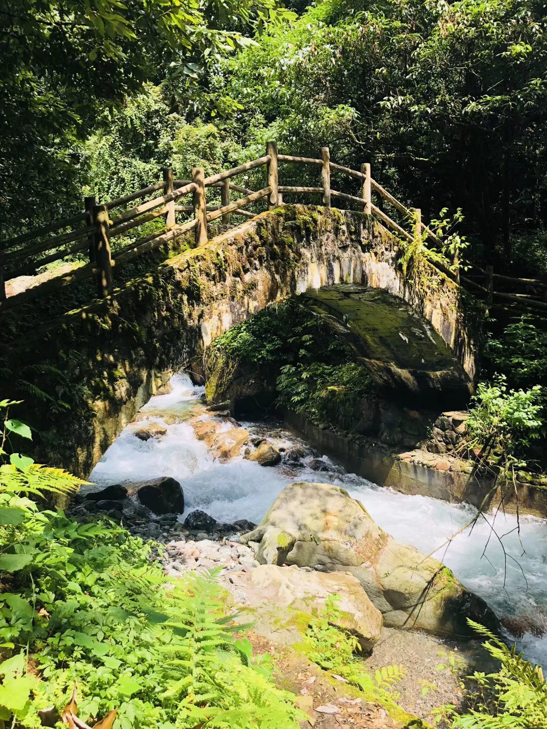 你觉得辞铁饭碗去私企找自我价值值得吗？